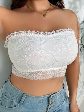 🔥🔥🆕WHITE LACE BANDEAU BRALETTE